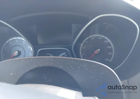 2017 Ford Focus из США, поврежденный, VIN 1FADP3L9XHL252184